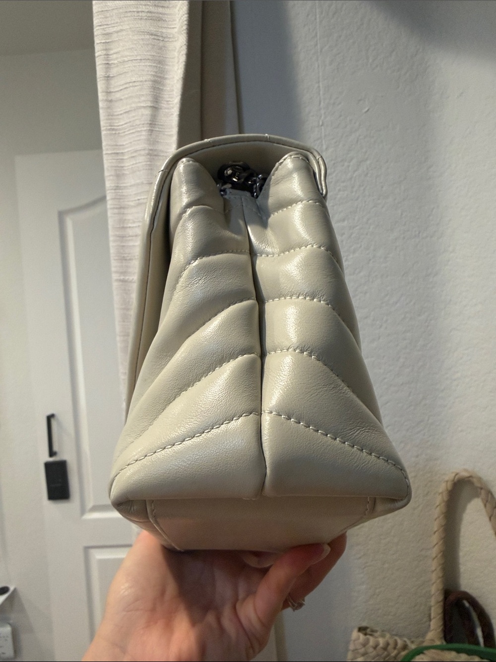 Saint Laurent Lou Lou purse. Off white - Picture 2 of 6